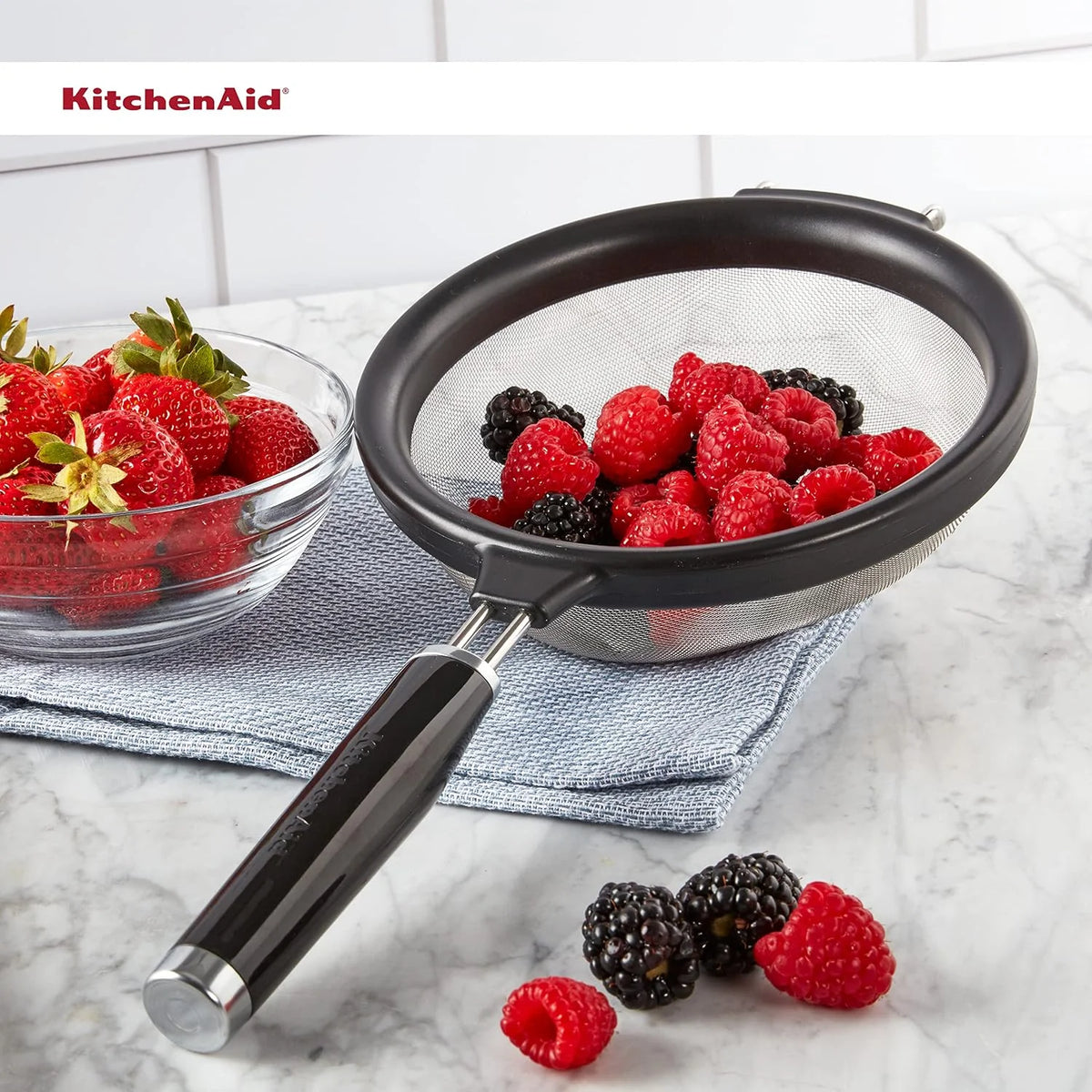 KitchenAid KE161OHOBA Classic Strainer, 7-inch